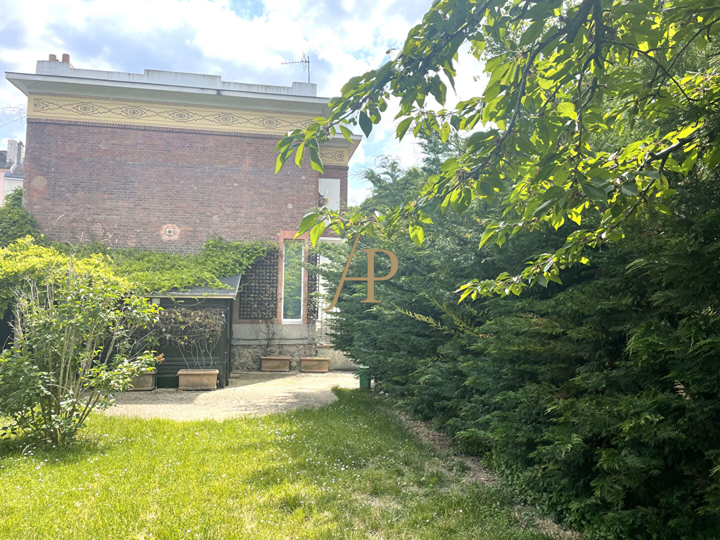 Photo Appartement Le Pecq 6 pièce(s) 134 m2 avec jardin image 2/6