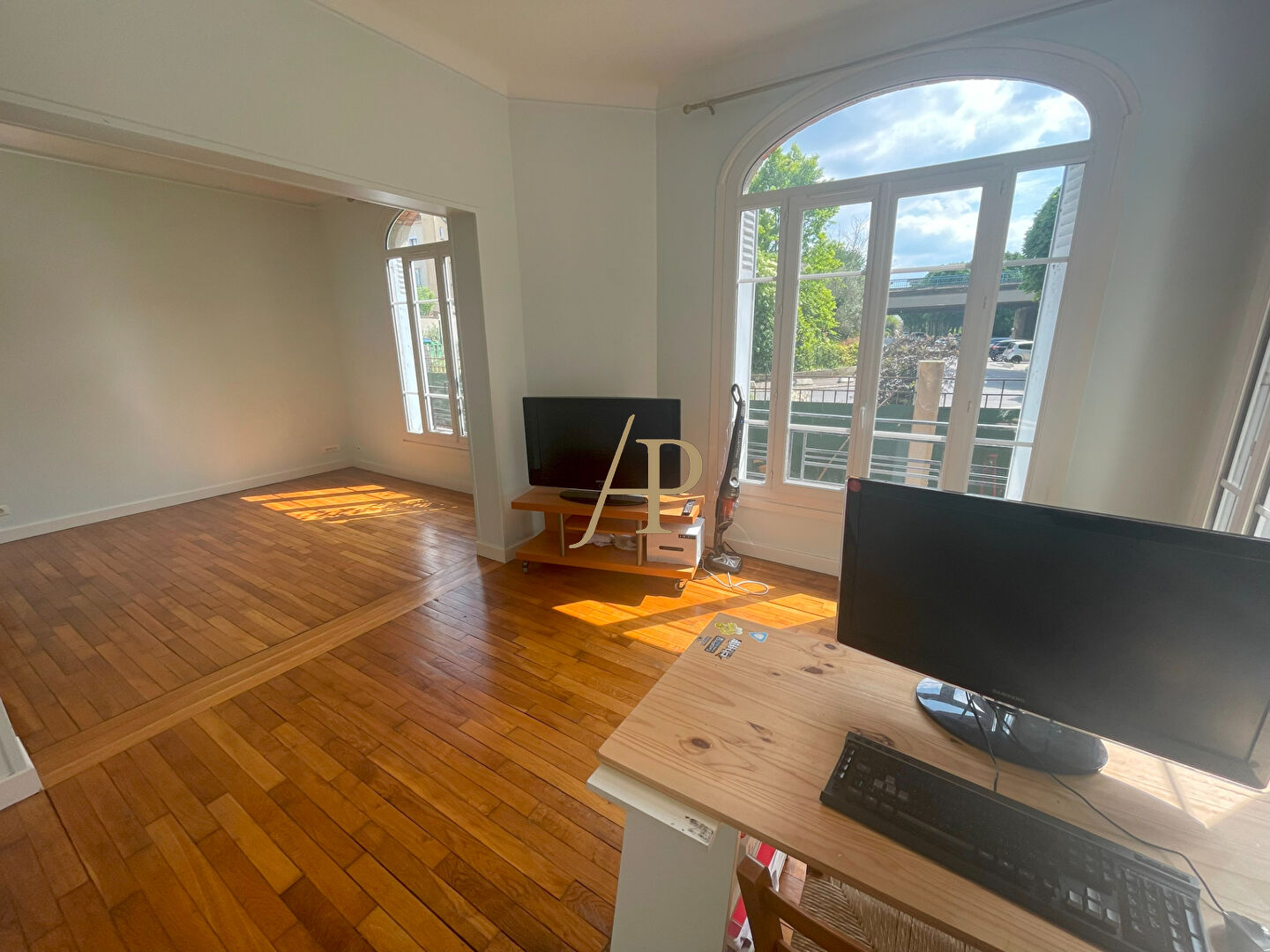 Photo Appartement Le Pecq 6 pièce(s) 134 m2 avec jardin image 5/6