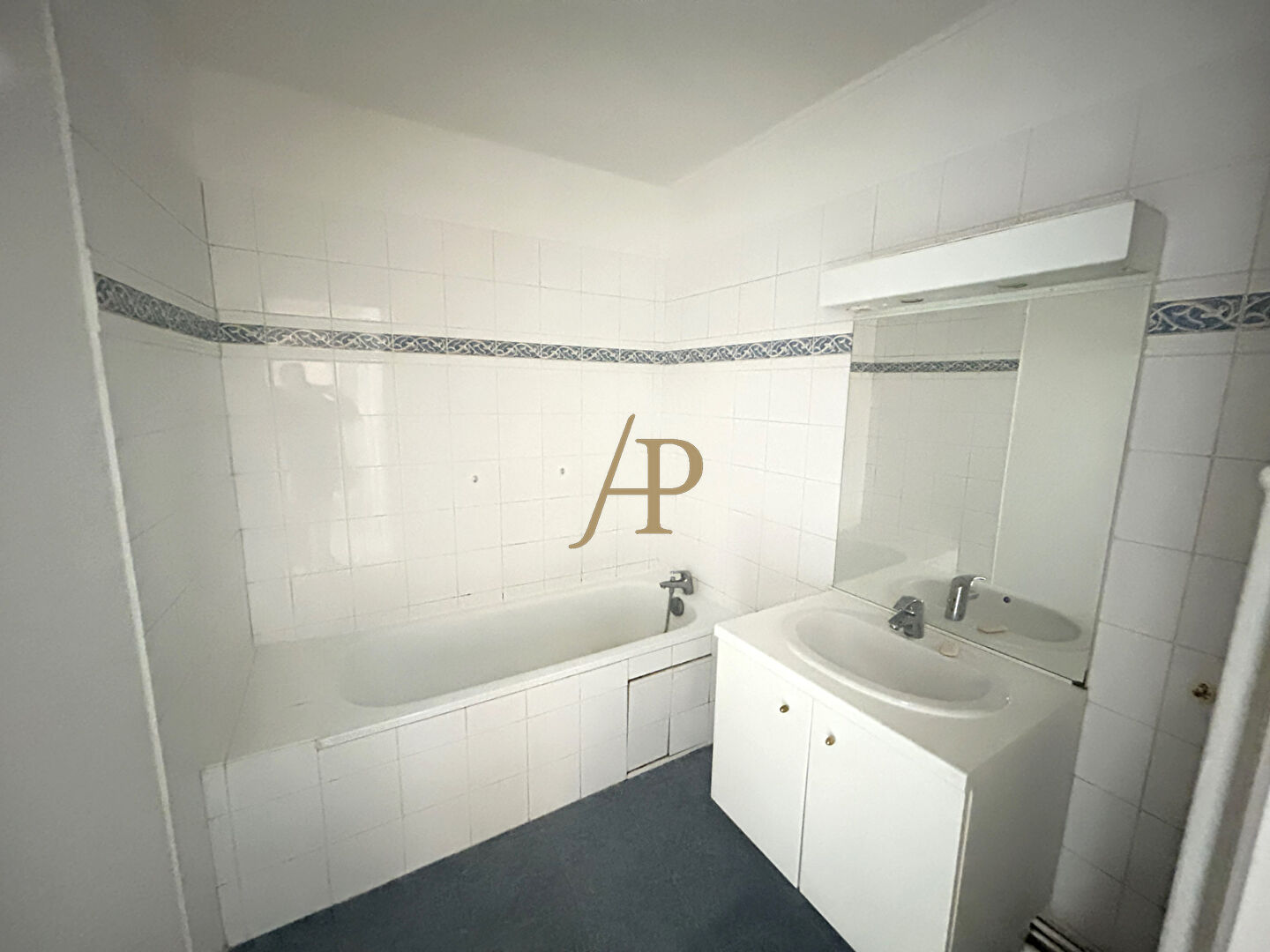 Photo Appartement Saint Germain En Laye 3 pièce(s) 84.81 m2 image 6/6