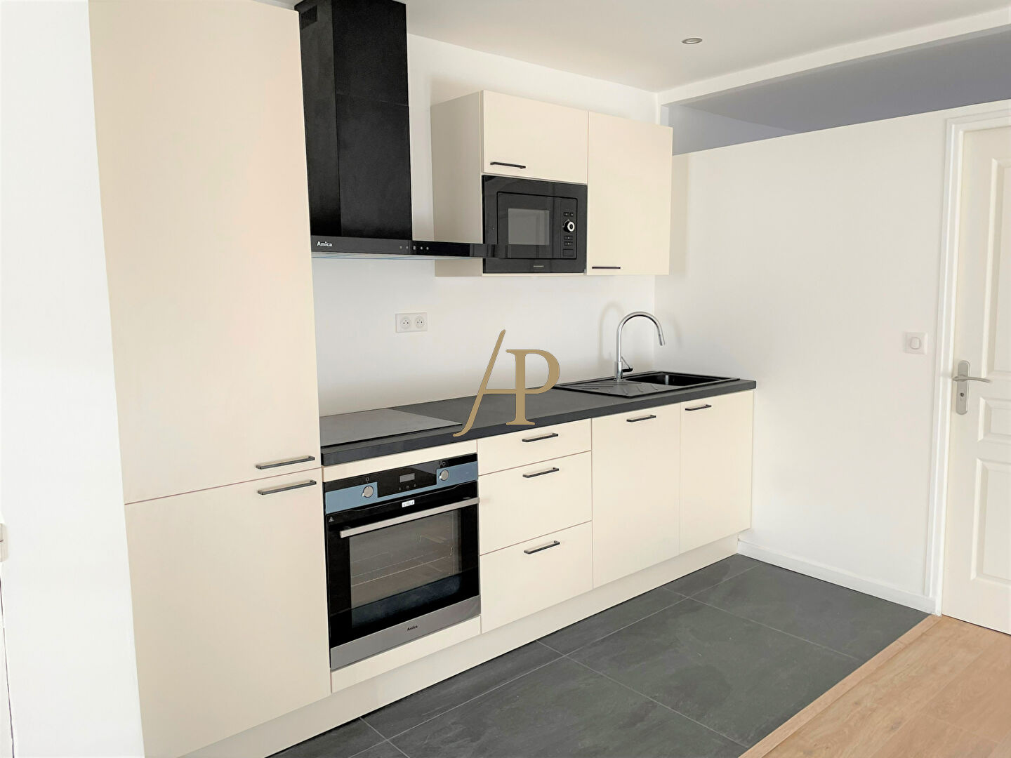 Photo Appartement Saint Germain En Laye 3 pièce(s) 60.19 m2 image 4/6