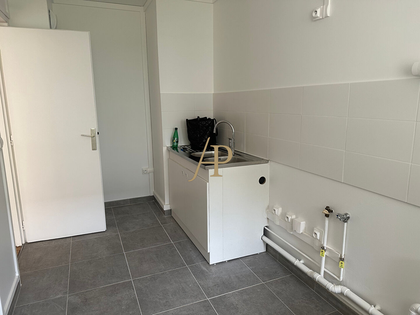 Photo Appartement Saint Germain En Laye 3 pièce(s) 58m2 avec Loggia image 5/6