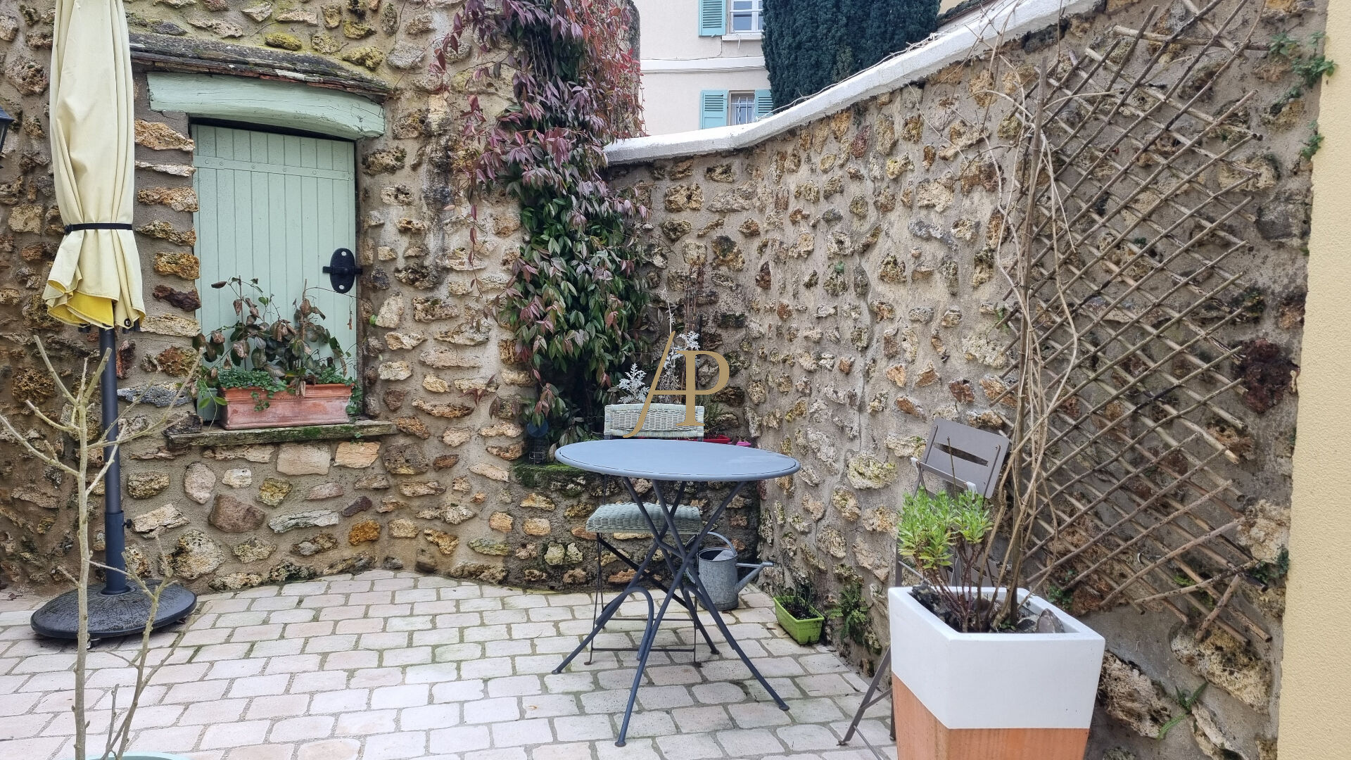 Agence immobilière de AGENCE PEREIRE Saint-germain-en-laye