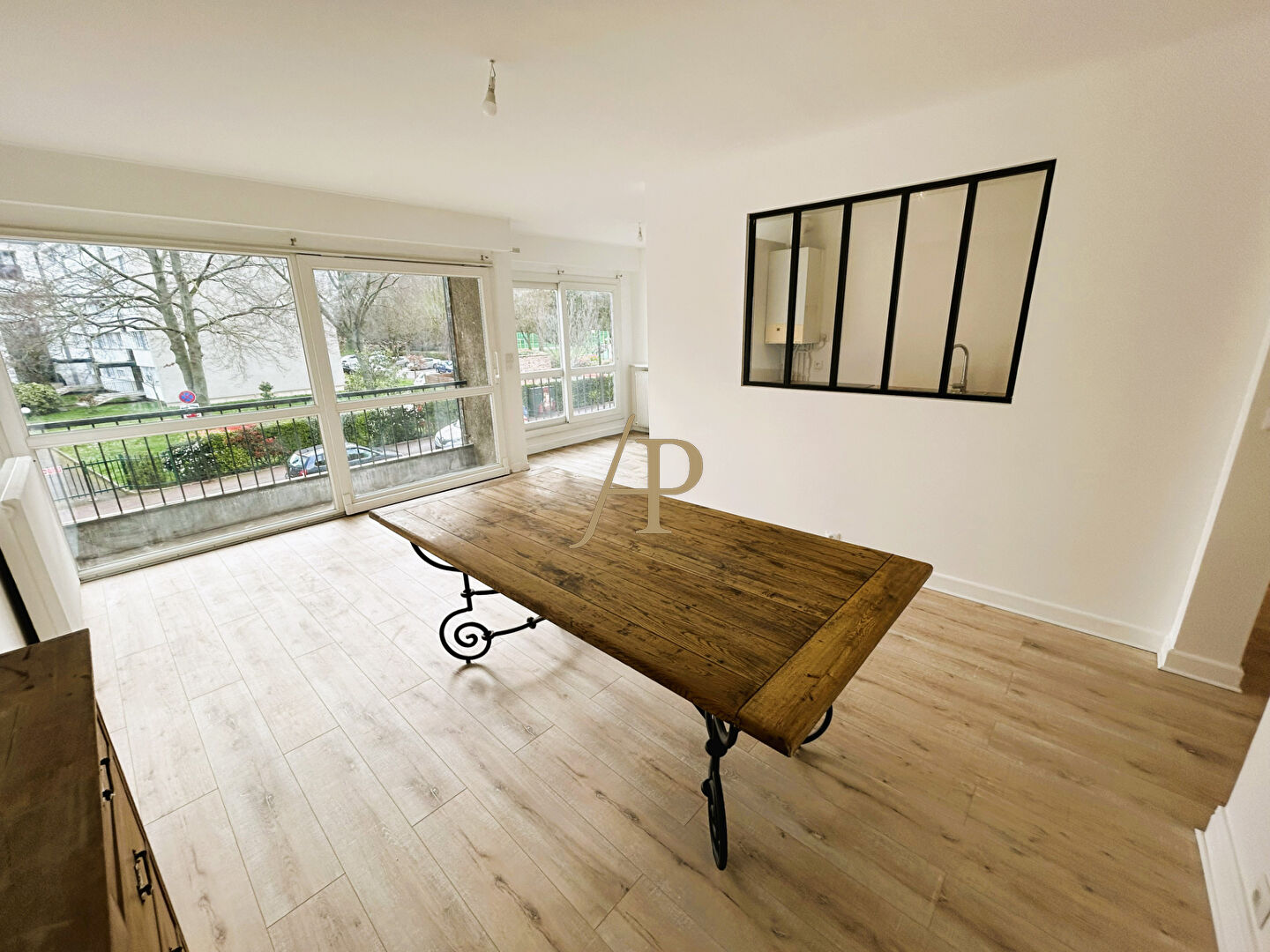 Photo Appartement Saint Germain En Laye 3 pièce(s) 74 m2 image 2/6