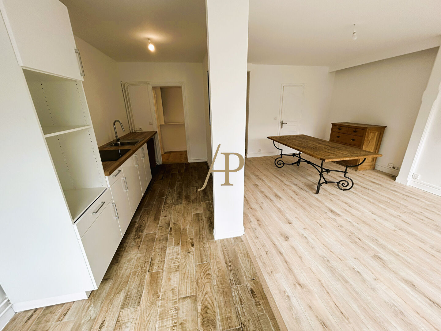 Photo Appartement Saint Germain En Laye 3 pièce(s) 74 m2 image 3/6