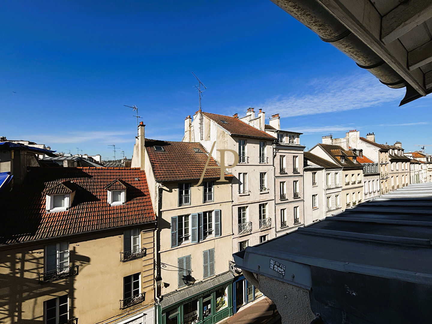 Agence immobilière de AGENCE PEREIRE Saint-germain-en-laye