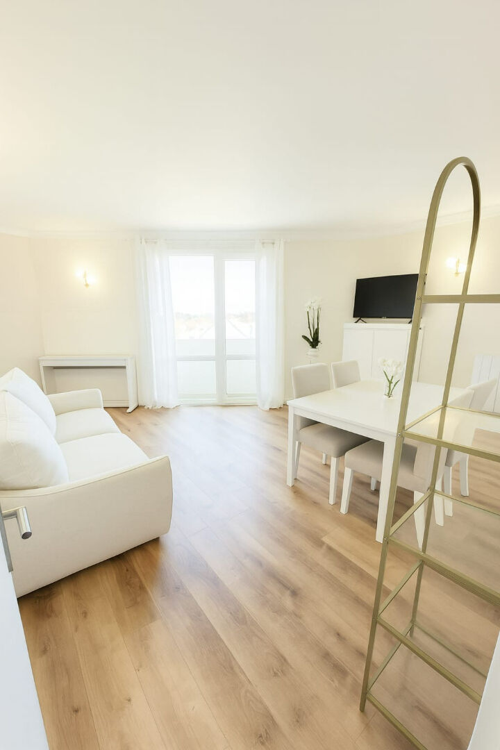 Agence immobilière de AGENCE PEREIRE Saint-germain-en-laye