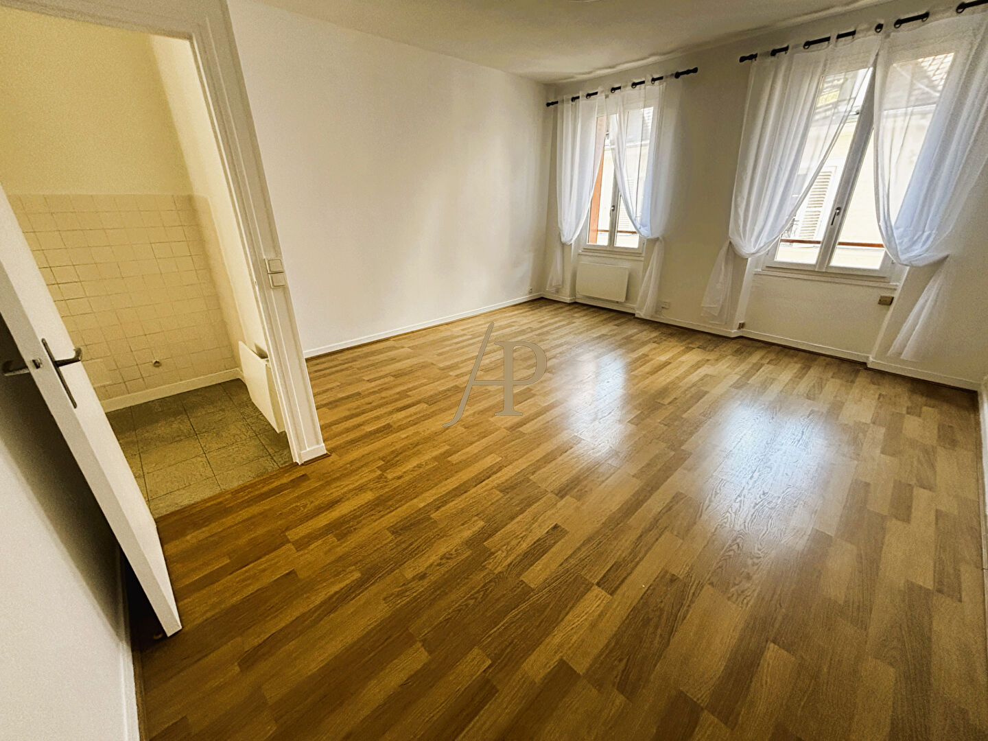 Agence immobilière de AGENCE PEREIRE Saint-germain-en-laye
