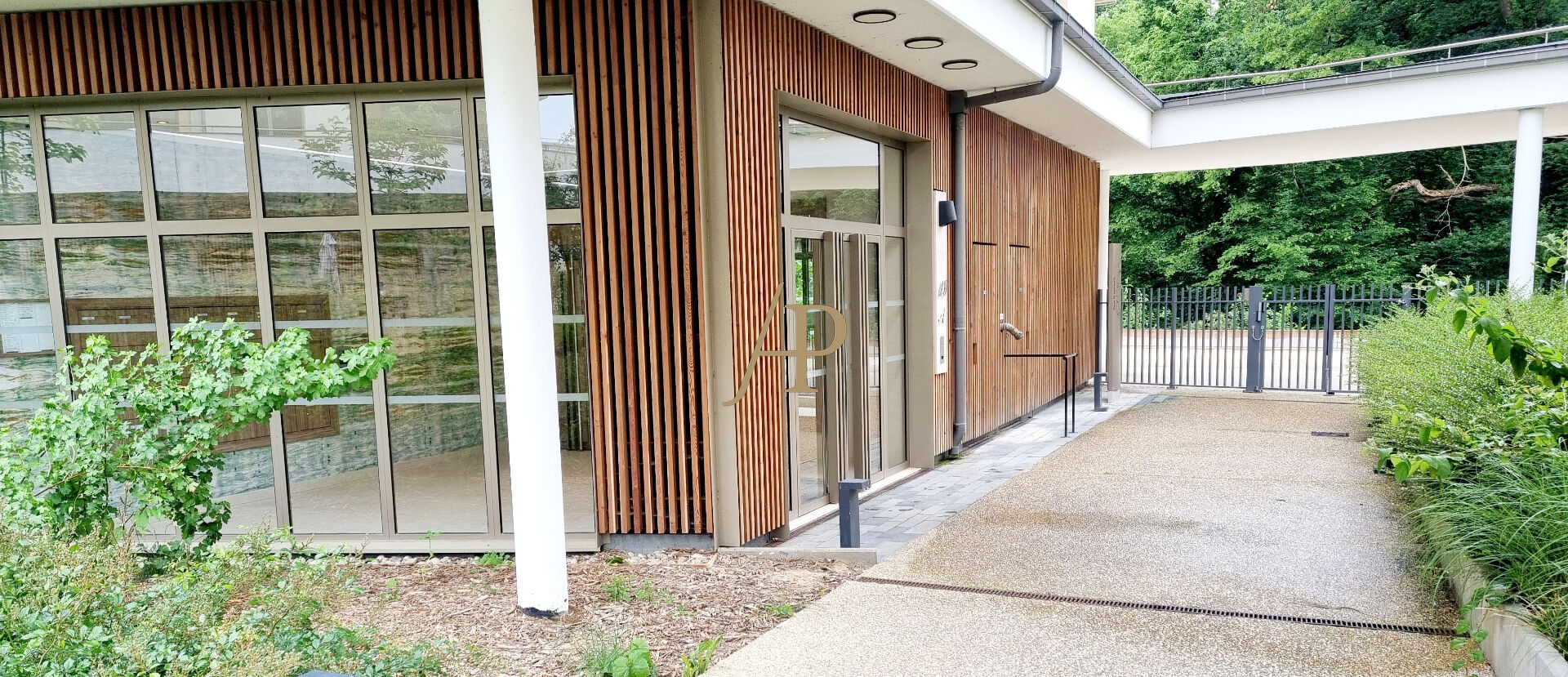 Agence immobilière de AGENCE PEREIRE Saint-germain-en-laye