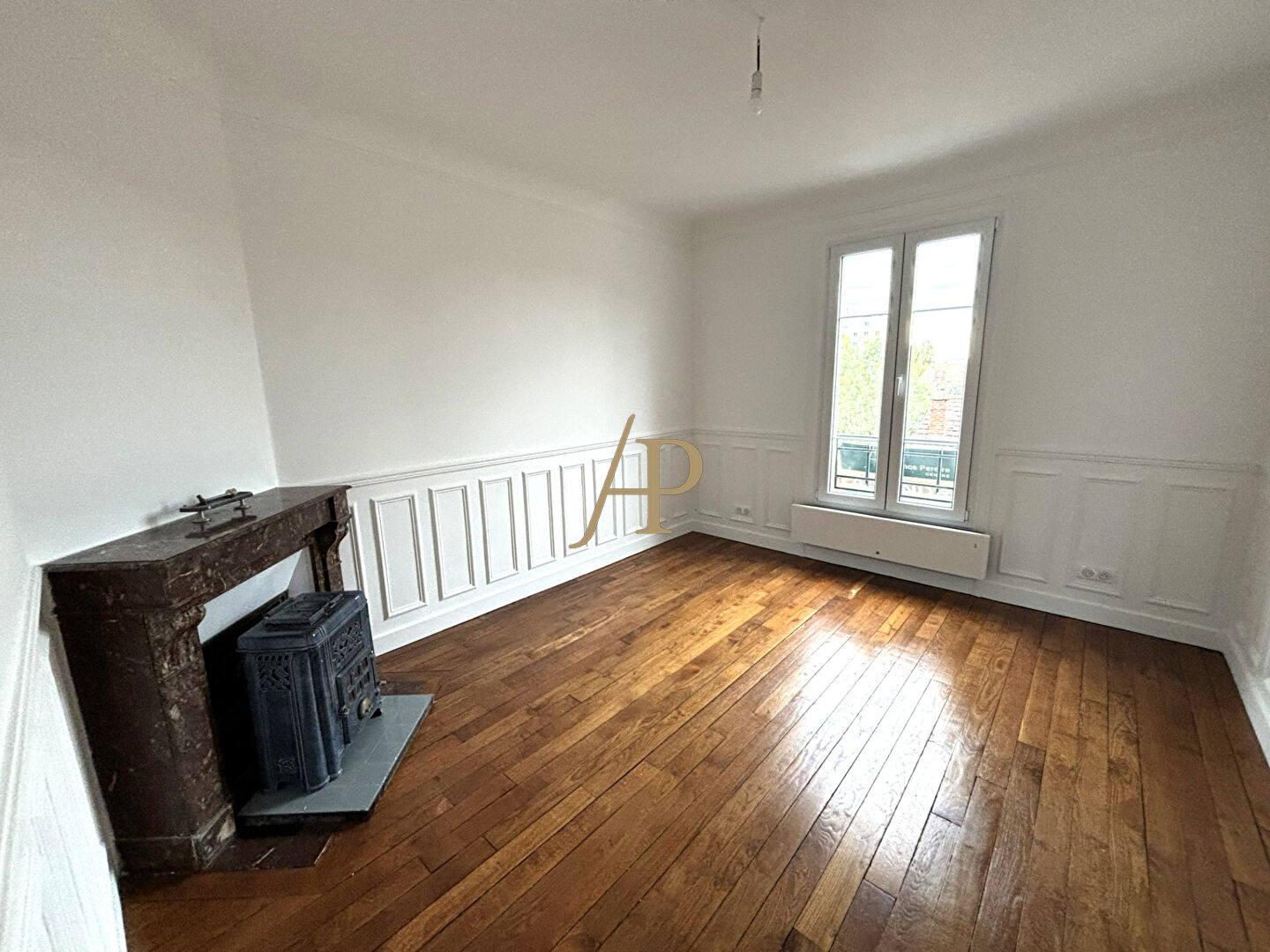 Photo À vendre : Appartement 3 pièces à Saint-Germain-en-Laye image 2/6