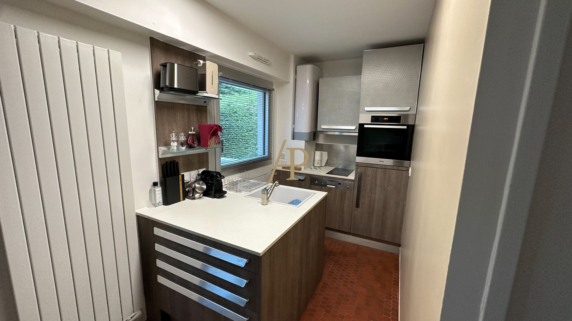 Photo En exclusivité : Charmant studio  de 23 m2 avec une terrasse de 18m2 image 4/6