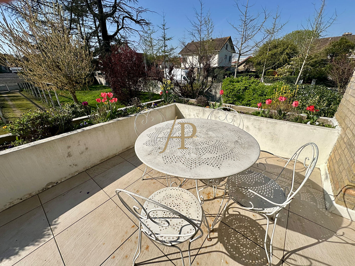 Agence immobilière de AGENCE PEREIRE Saint-germain-en-laye