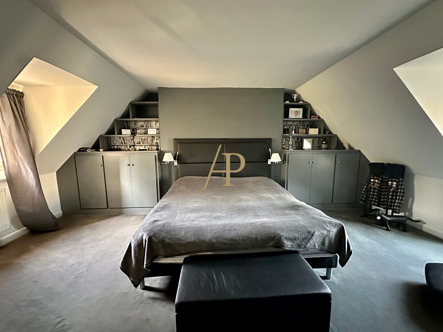 Agence immobilière de AGENCE PEREIRE Saint-germain-en-laye