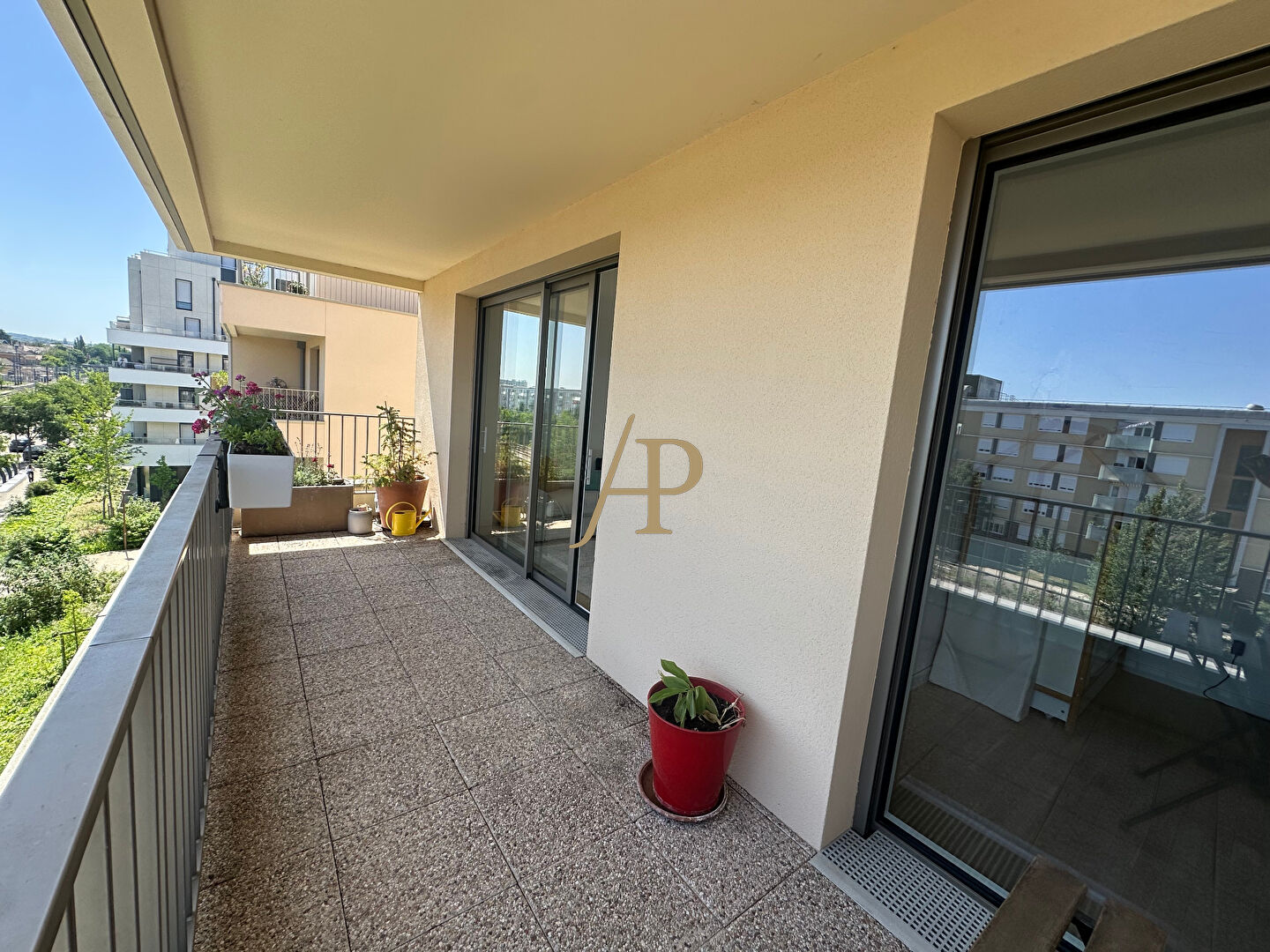 Agence immobilière de AGENCE PEREIRE Saint-germain-en-laye