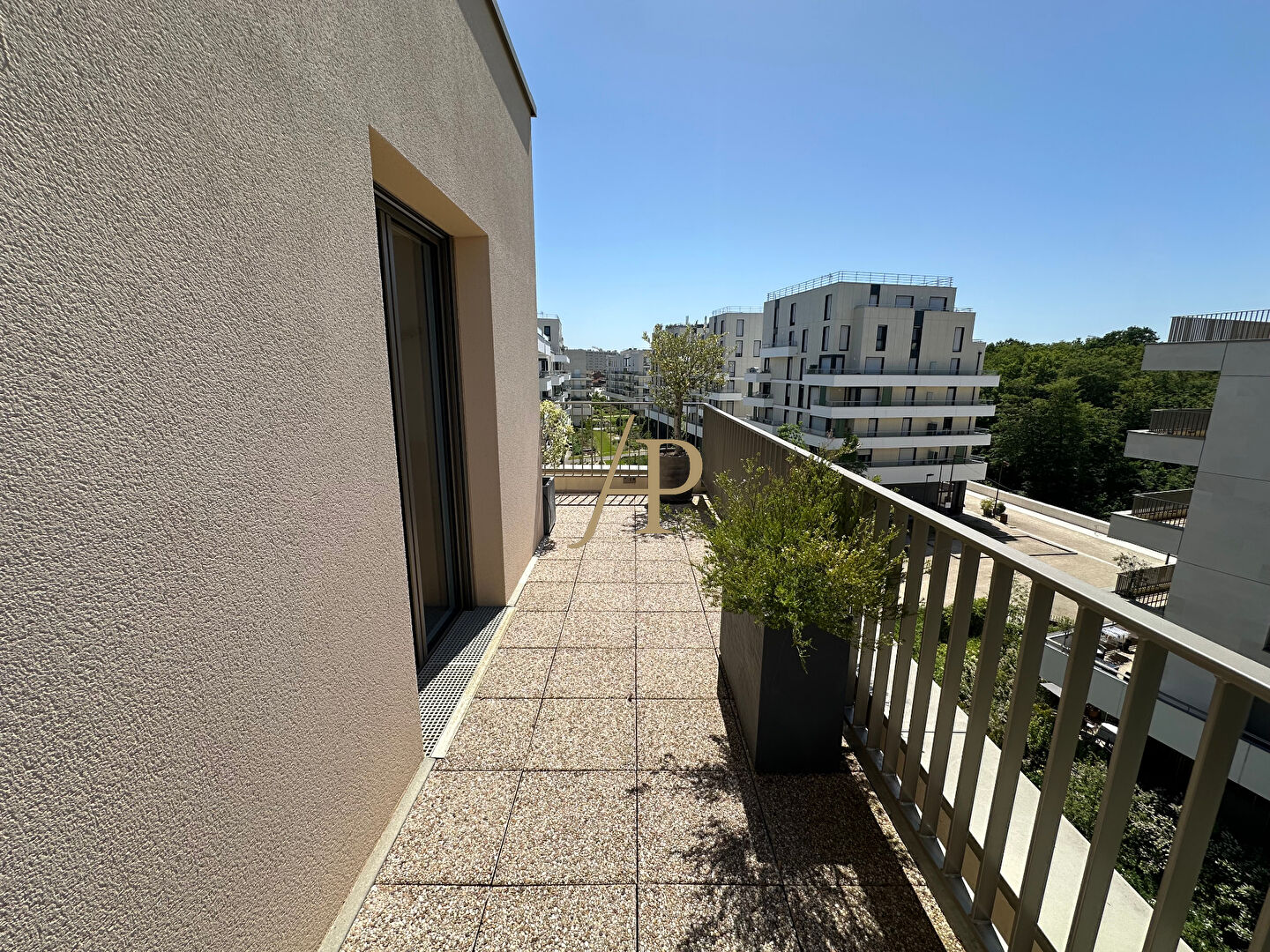Agence immobilière de AGENCE PEREIRE Saint-germain-en-laye