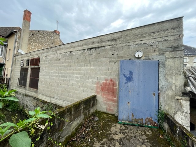 Photo CHAUVIGNY CENTRE  -  LOCAL - GARAGE  230 m² image 5/6