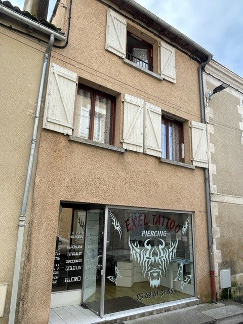 Photo CHAUVIGNY immeuble avec local commercial + logement image 2/6
