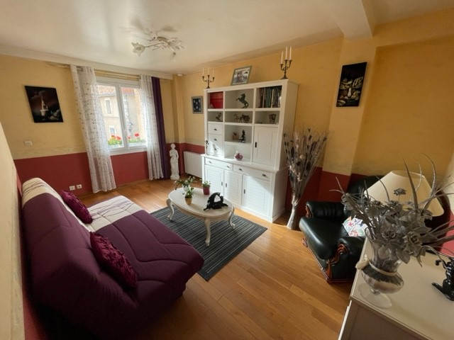 Photo CHAUVIGNY immeuble avec local commercial + logement image 4/6