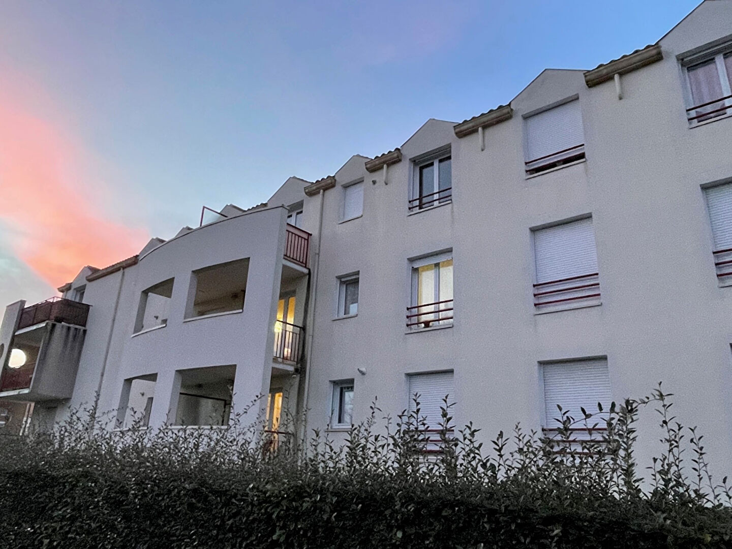 Photo POITIERS proche CHU et Facs  T2 libre image 2/6