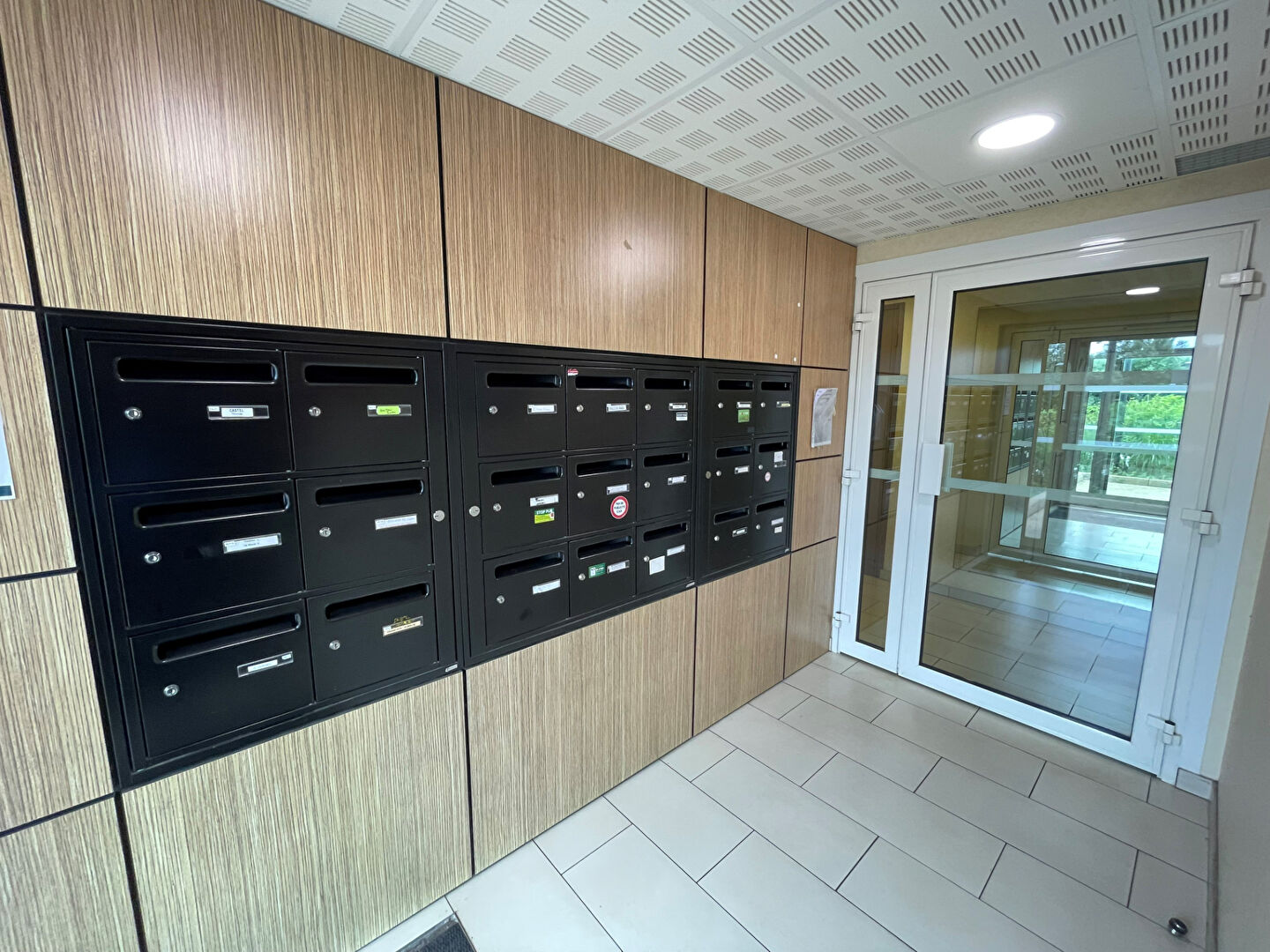 Photo EXCLUSIVITE GRAND T2 BIS AVEC JARDIN PRIVATIF DANS UNE RESIDENCE RECENTE 2014 image 6/6