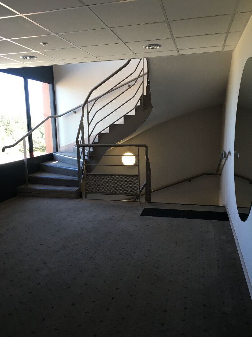 Photo EN EXCLUSIVITE - A LANGUEUX - Emplacement idéal à deux pas des commerces et des transports image 2/6