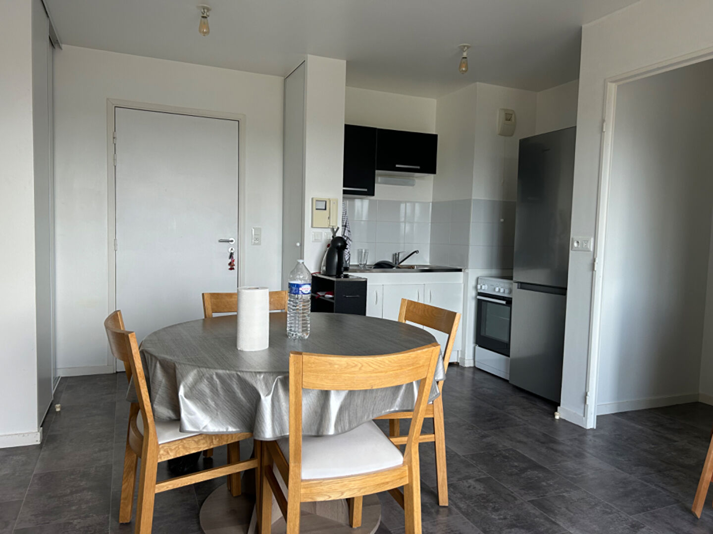 Photo EN EXCLUSIVITE - A LANGUEUX - Emplacement idéal à deux pas des commerces et des transports image 6/6