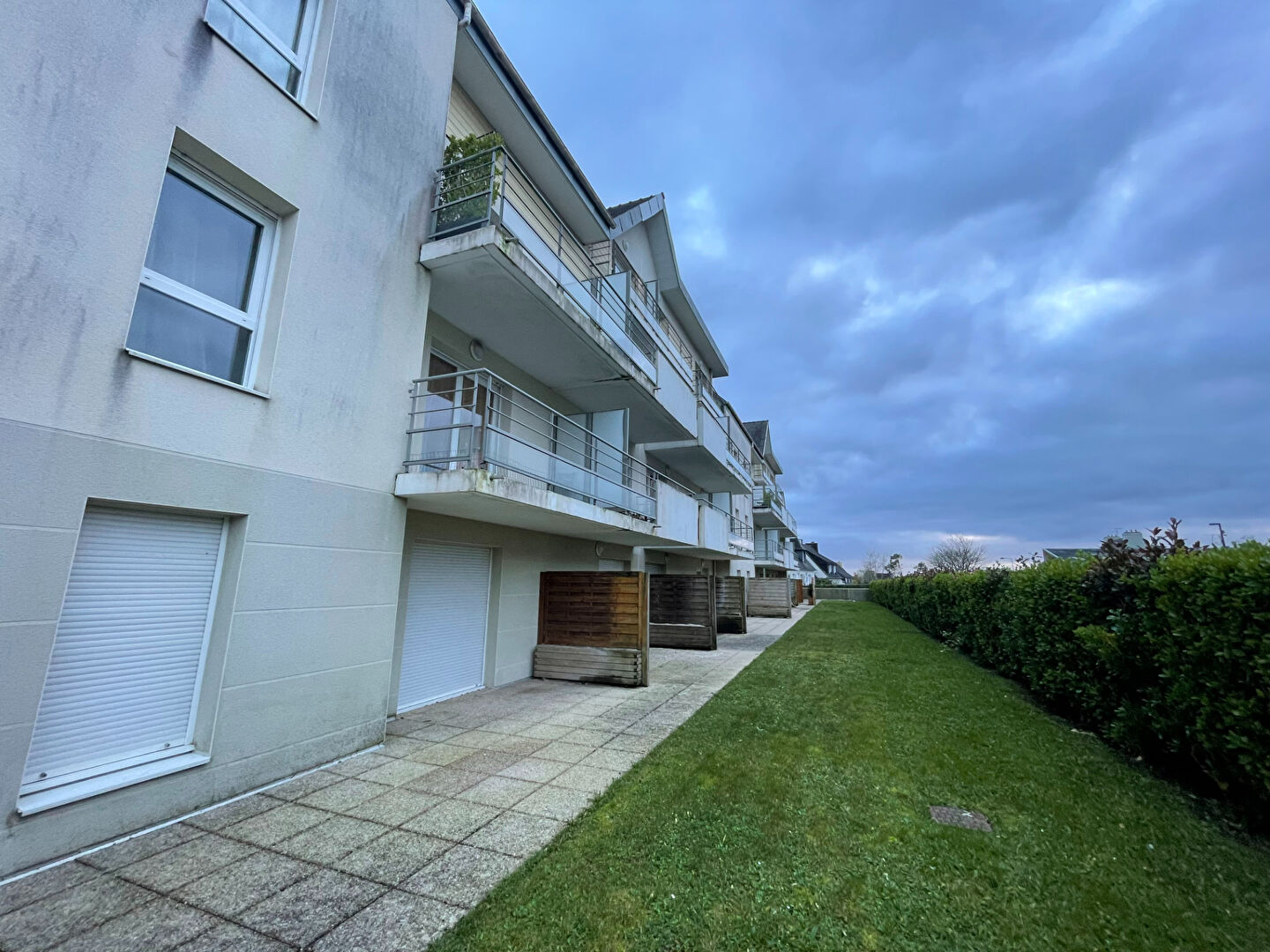 A VENDRE BEL APPARTEMENT 2008 PARKING 41.90M² PLABENNEC PROCHE CENTRE