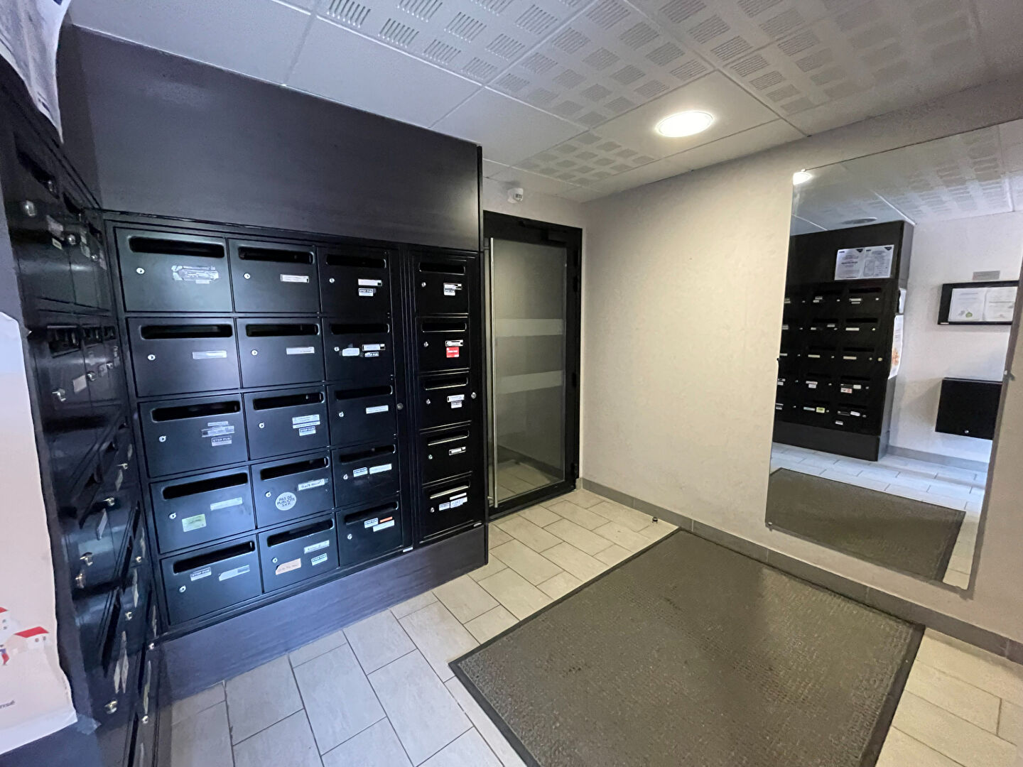 Photo EXCLUSIVITE T3 BREST de 2015 AVEC PLACE DE PARKING SOUTERRAIN PLACEMENT LOCATIF image 2/3