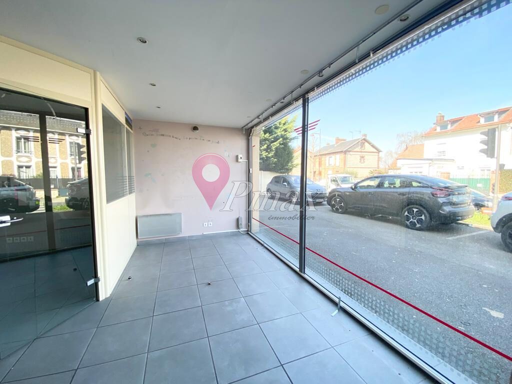 Photo Local commercial St Mard 70 m2 image 2/4