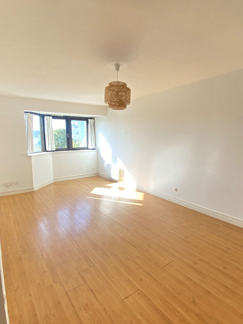 Photo CENTRE 3PIECES 66M2 image 2/6