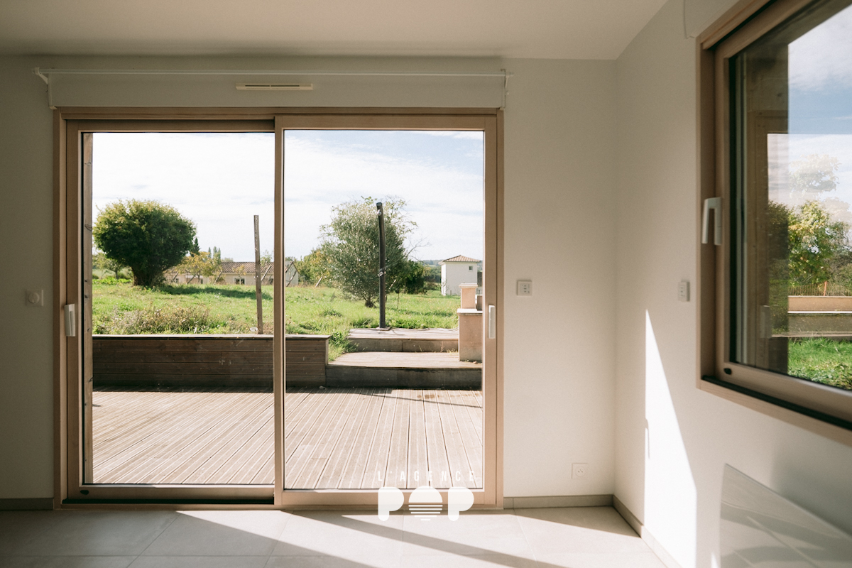 Photo Maison en pierre avec piscine à vendre à Mensignac image 5/6