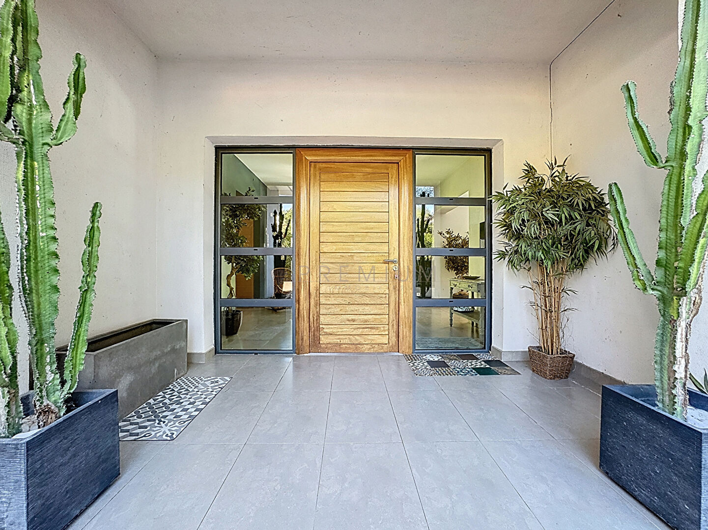 Photo Villa contemporaine de prestige au coeur du Parc des Vautes image 4/6