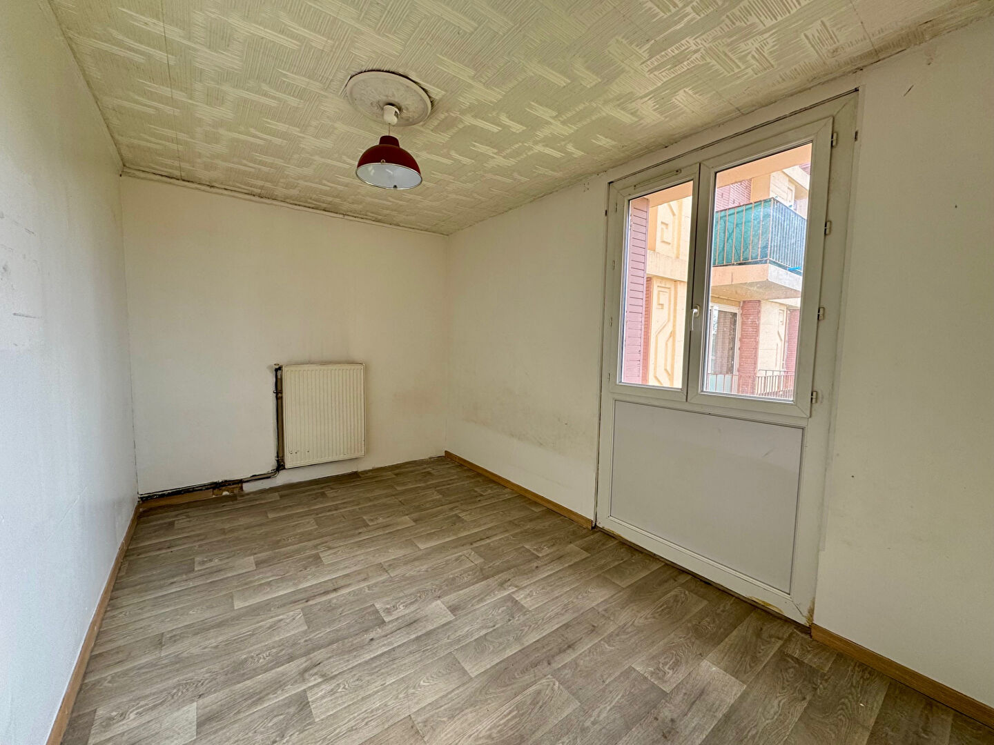 Photo Appartement Cavaillon 4 pièce(s) 68.6 m2 avec place privative image 3/6