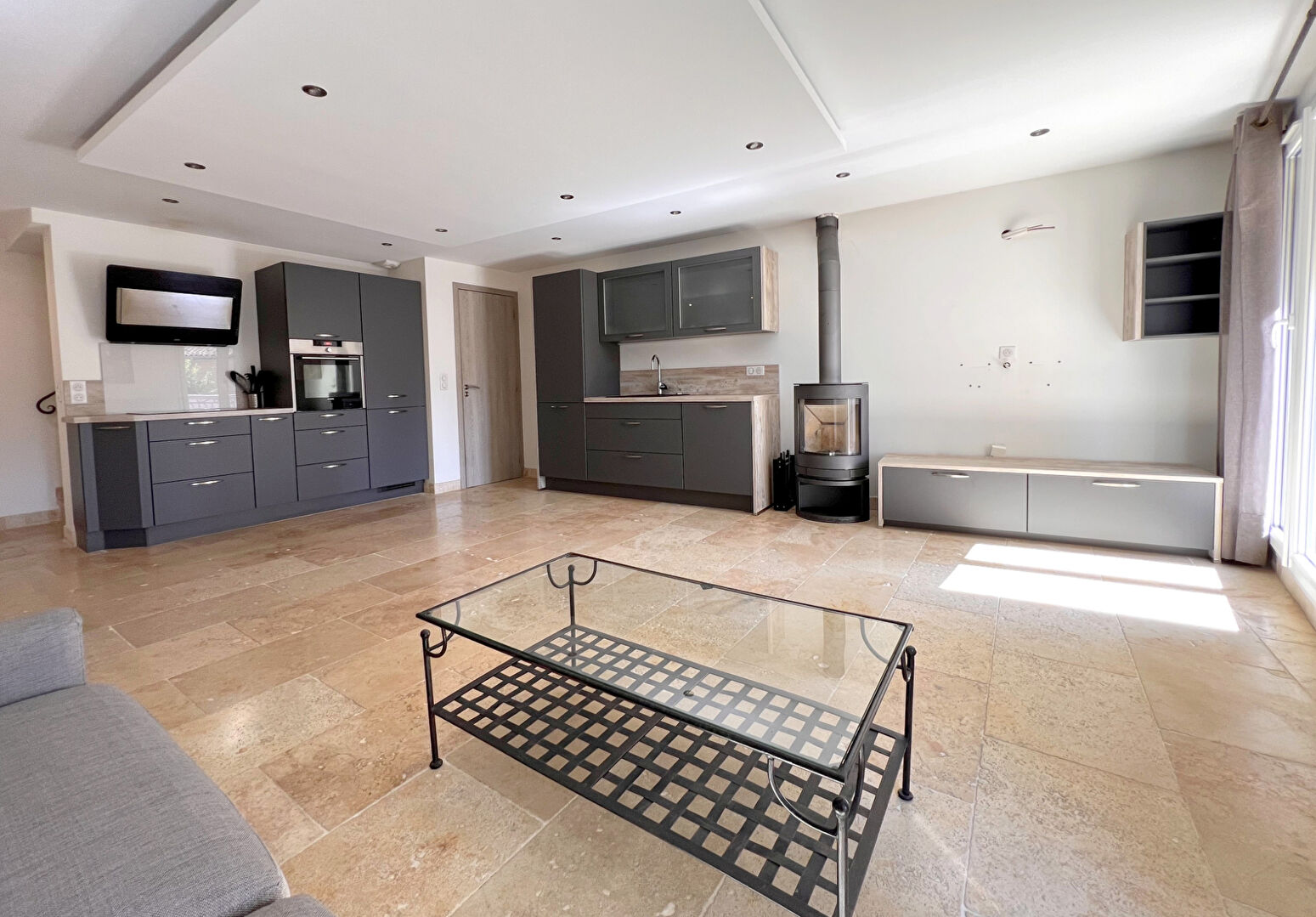 Maison Grans T3 100 m² Extérieur et garage