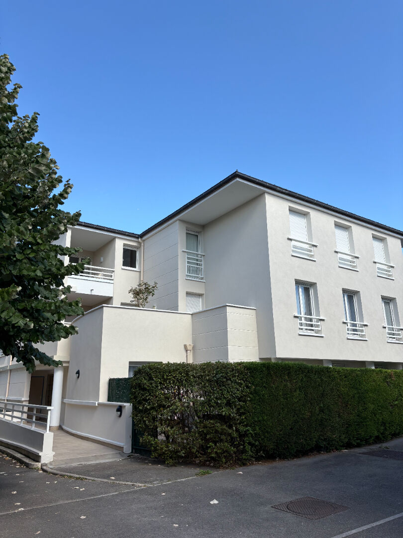 Agence immobilière de PRIO IMMOBILIER - PRIO IMMOBILIER Saint-Cyr-l'École