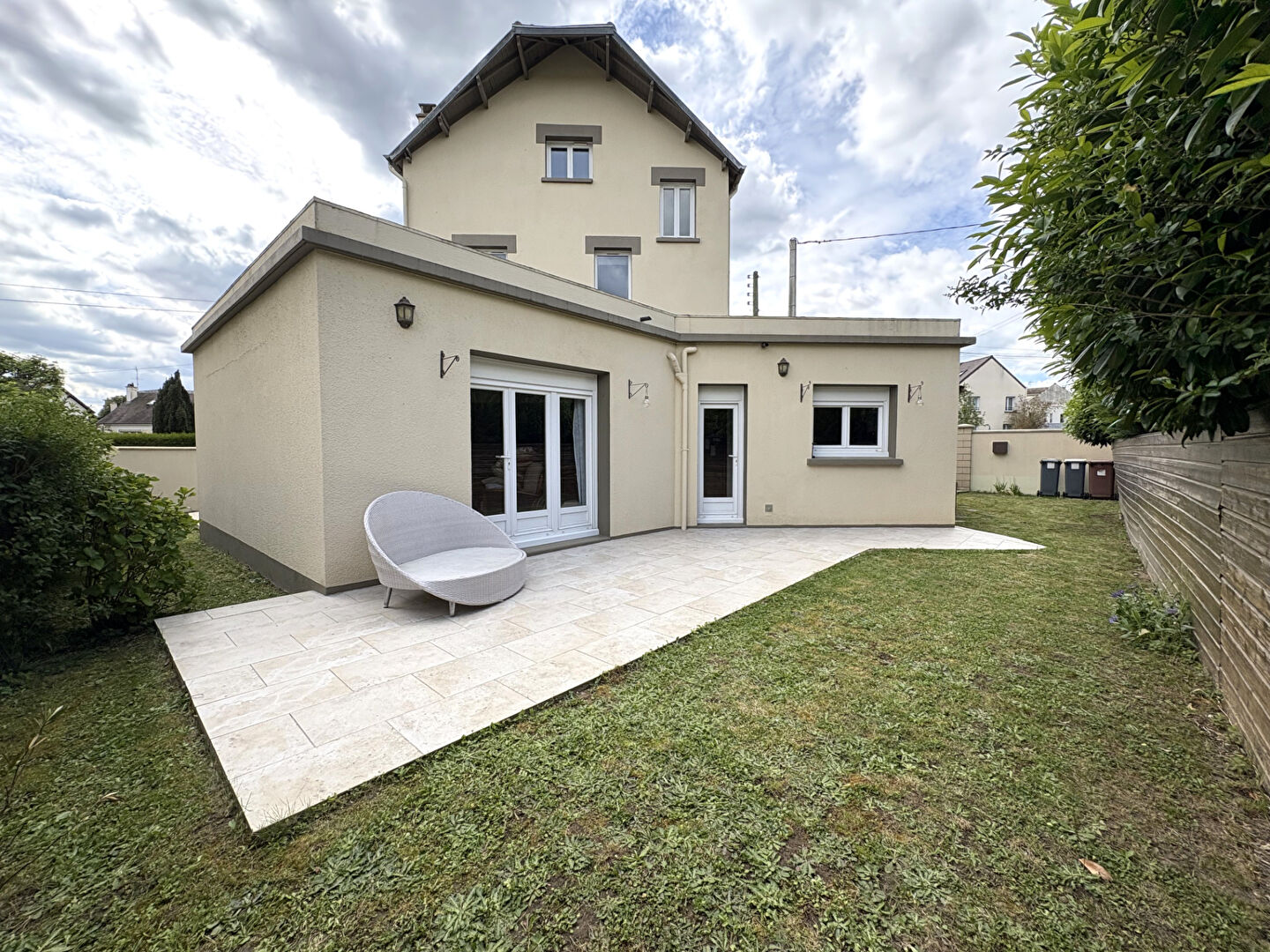 Agence immobilière de PRIO IMMOBILIER - PRIO IMMOBILIER Saint-Cyr-l'École