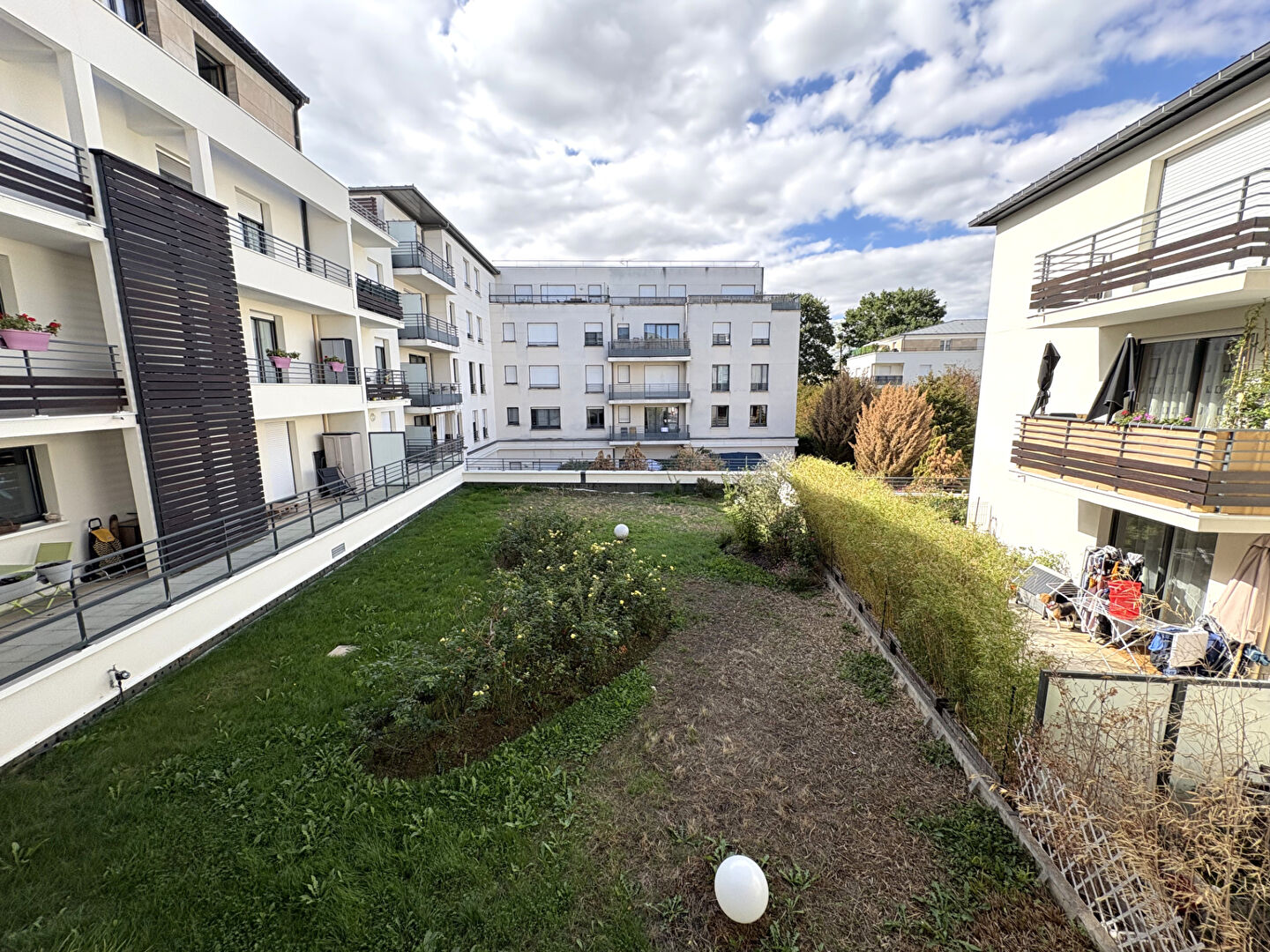 Agence immobilière de PRIO IMMOBILIER - PRIO IMMOBILIER Saint-Cyr-l'École