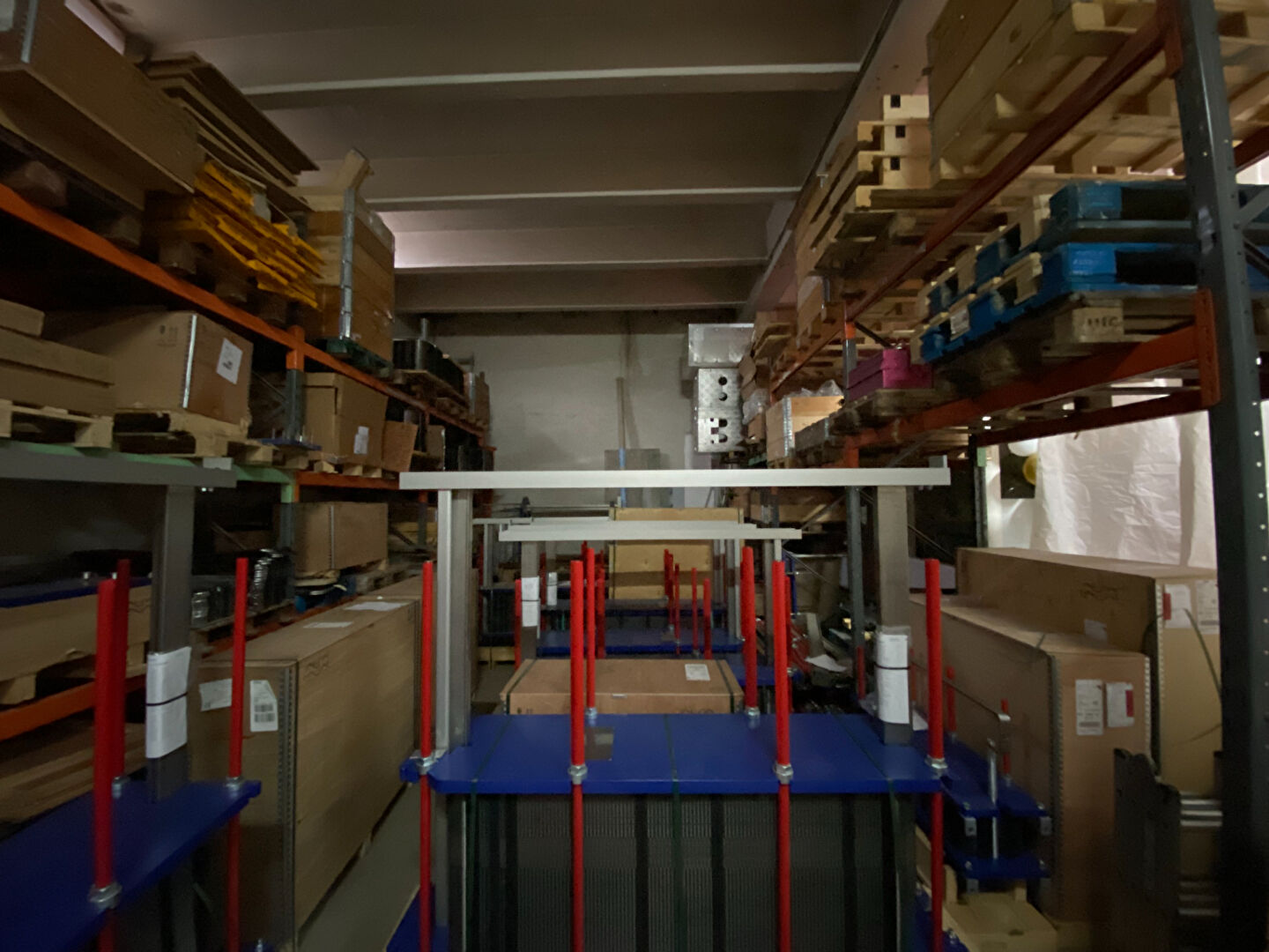 Photo LOCAL ACTIVITES PRO/STOCKAGE 275 m2 FACE GARE image 2/4