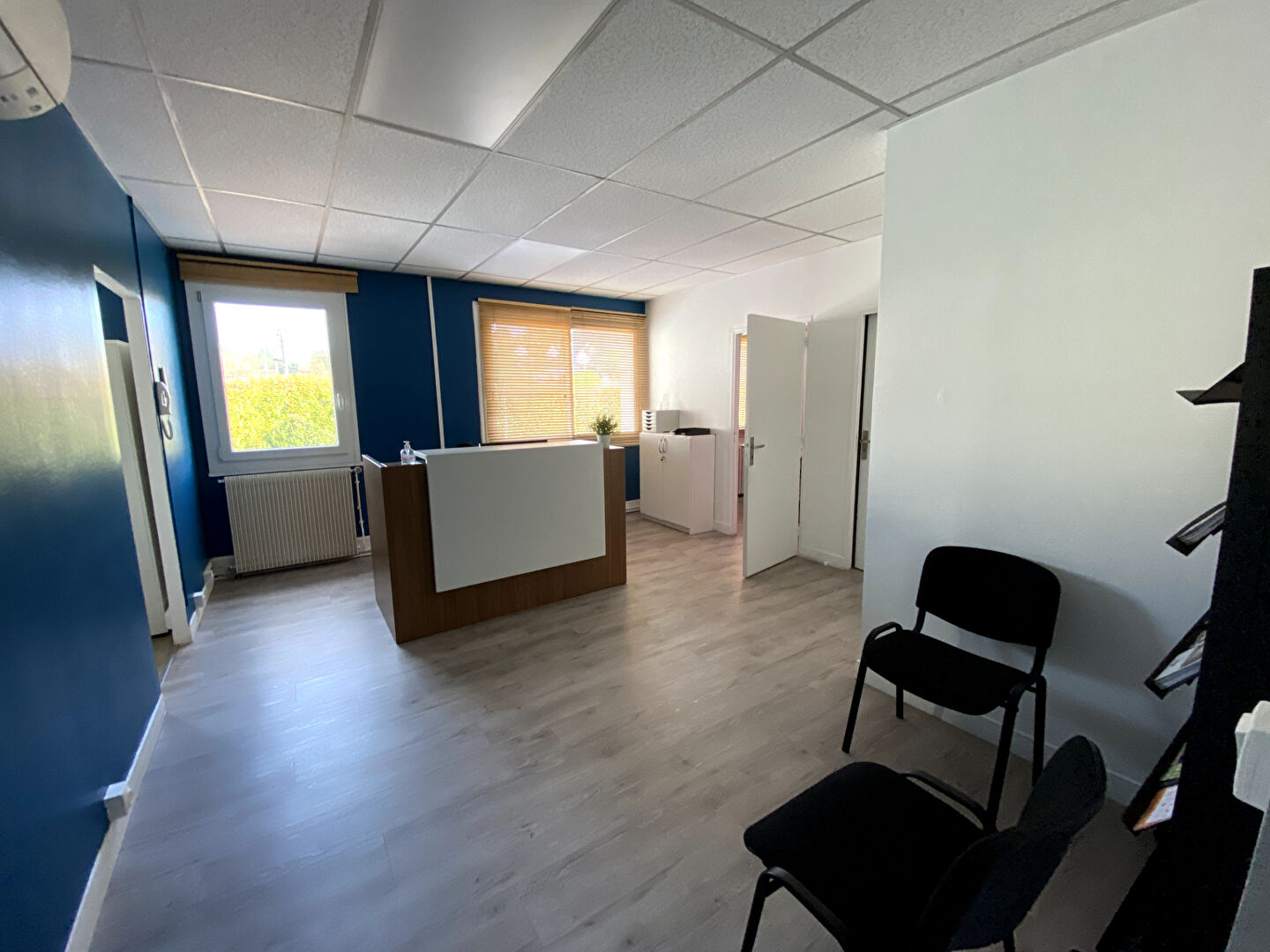 Photo MAULE  PLATEAU DE BUREAU  200M2  REFAIT A NEUF DIVISIBLE FACE GARE image 6/6