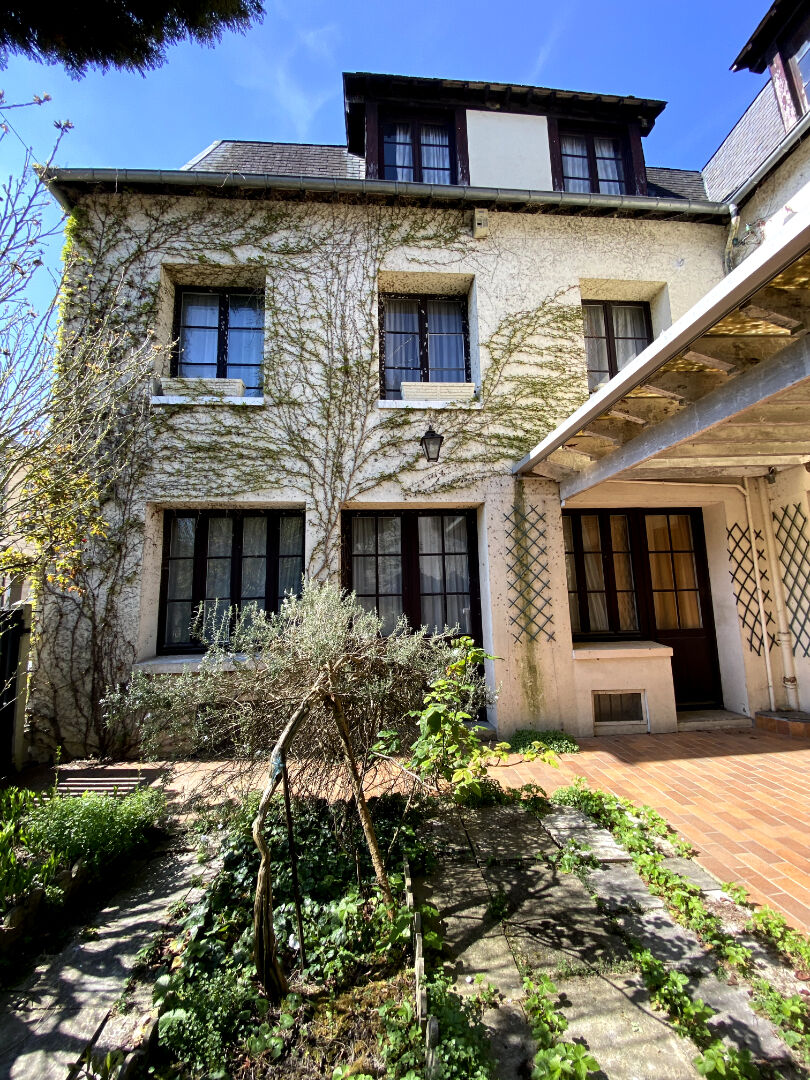 Photo Maison bourgeoise La Roche Guyon 7 pièce(s) 190 m2 image 2/6