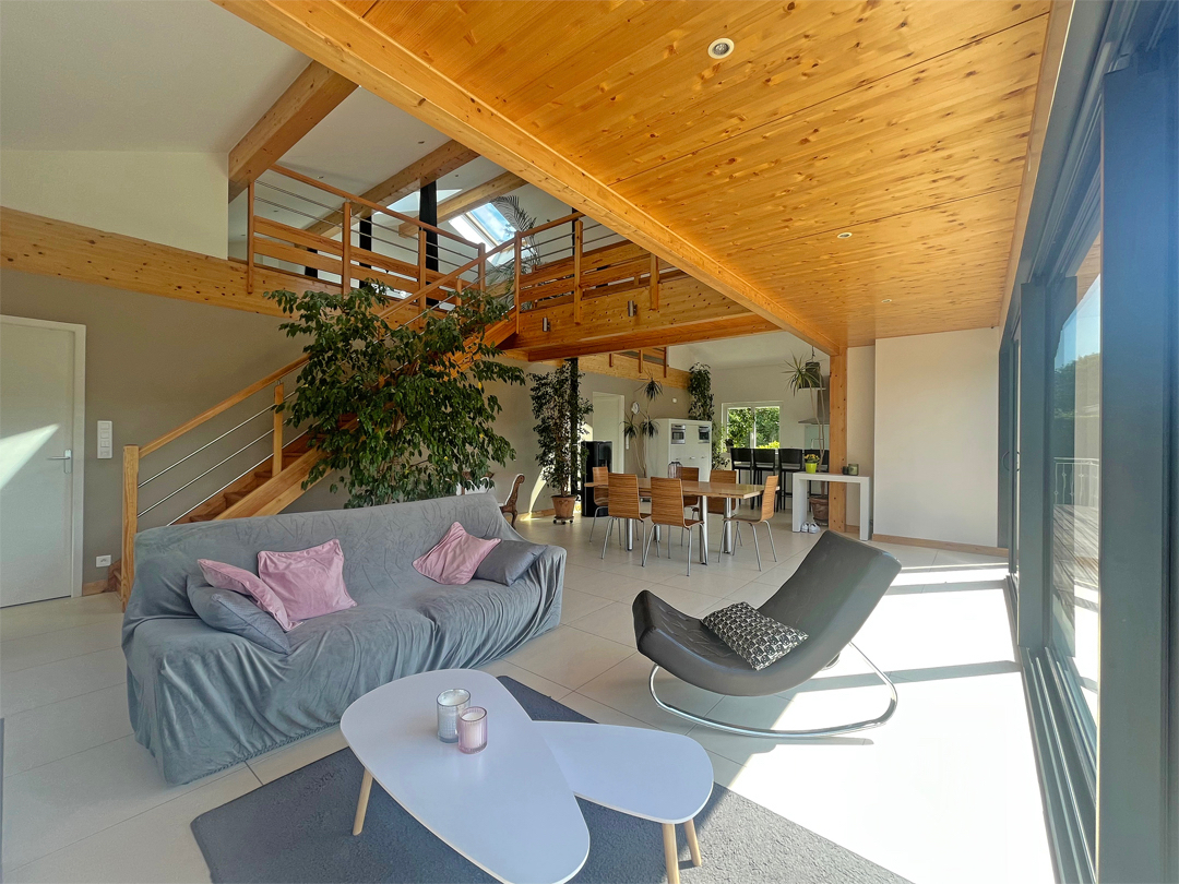 Photo Maison Planfoy 6 pièce(s) 194 m2 image 6/6