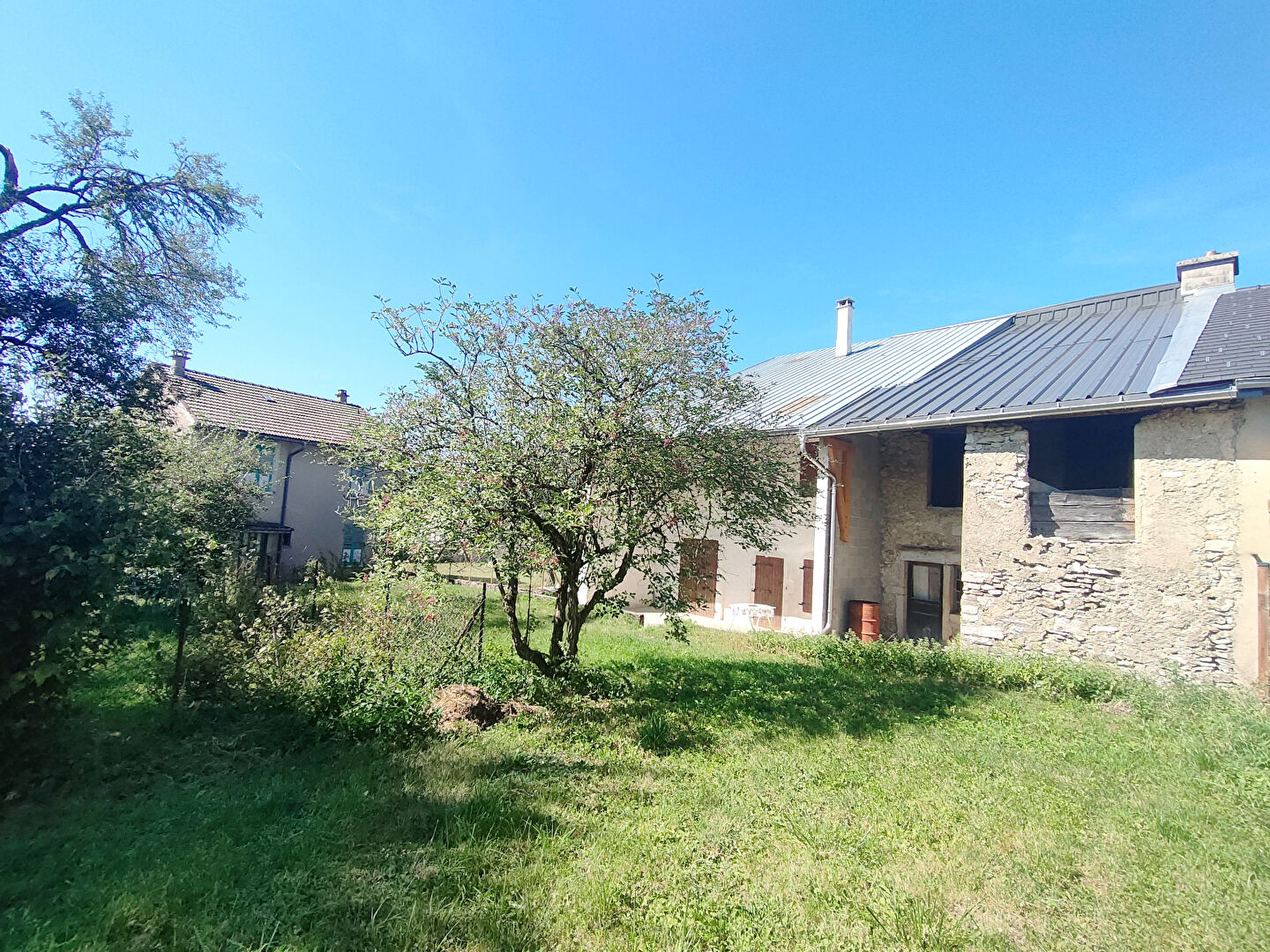 Photo Propriété de 2 maisons avec jardin image 2/6