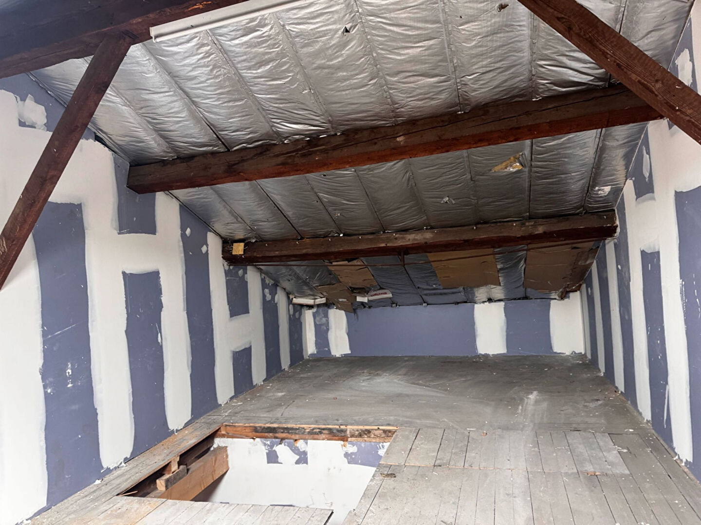 Photo T4 duplex plateau brut à aménager - 90.55 m² image 3/6