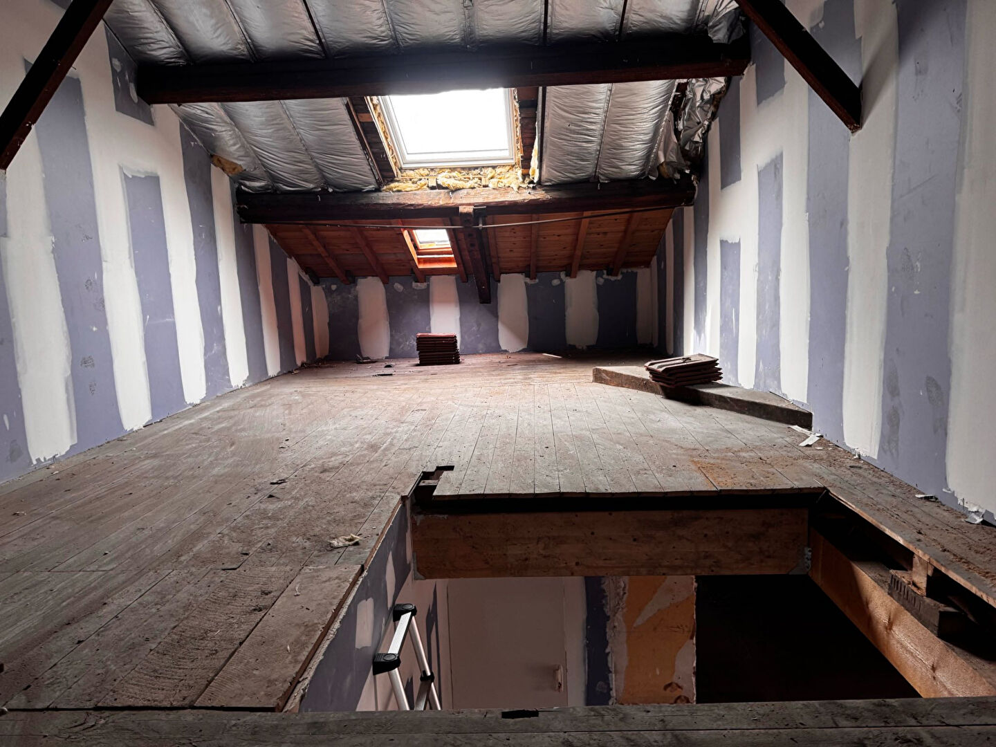 Photo T4 duplex plateau brut à aménager - 90.55 m² image 4/6