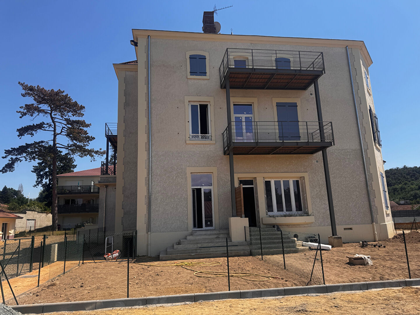 Photo T4 duplex plateau brut à aménager - 90.55 m² image 6/6