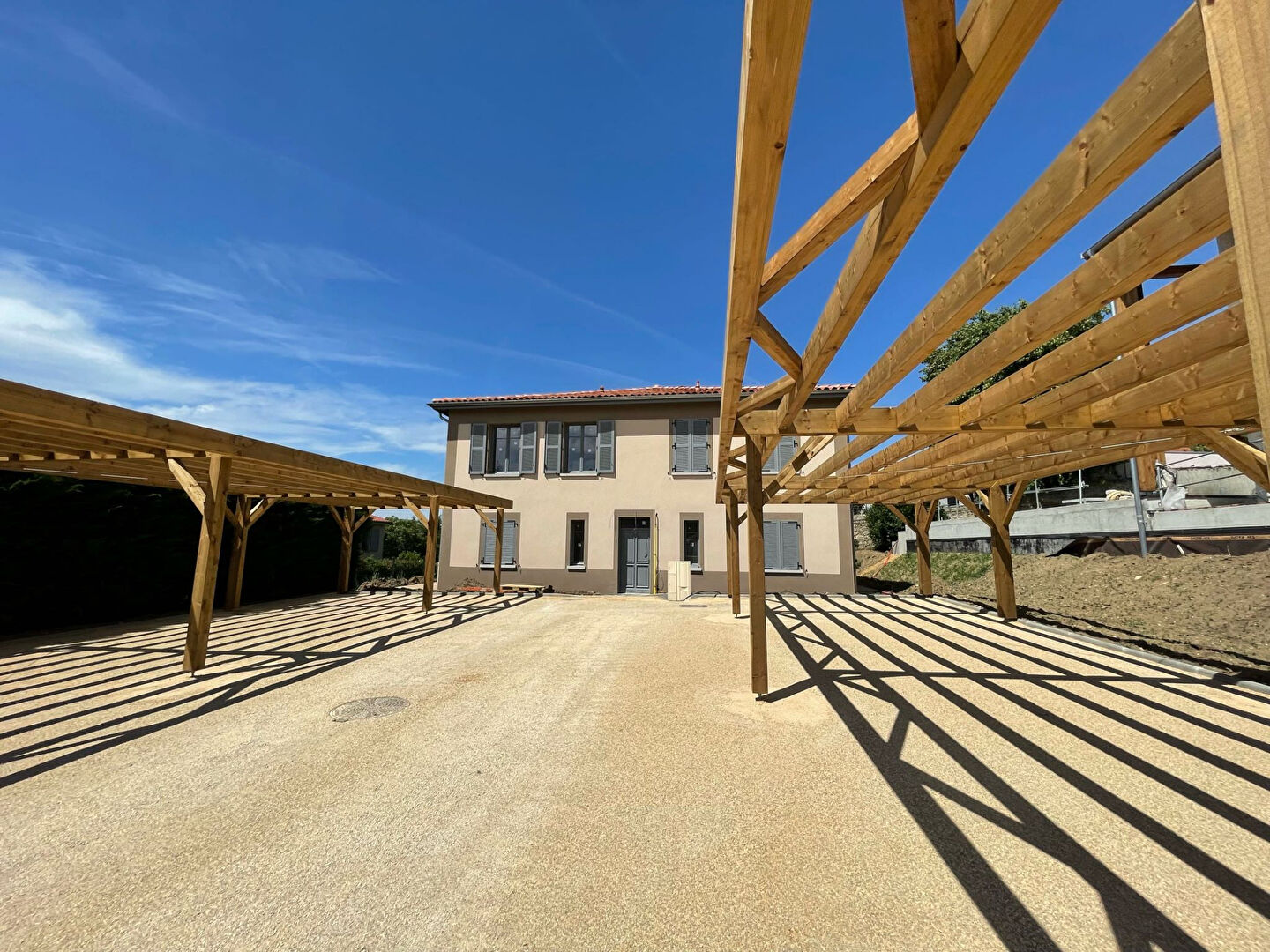 Photo Place de stationnement image 2/3