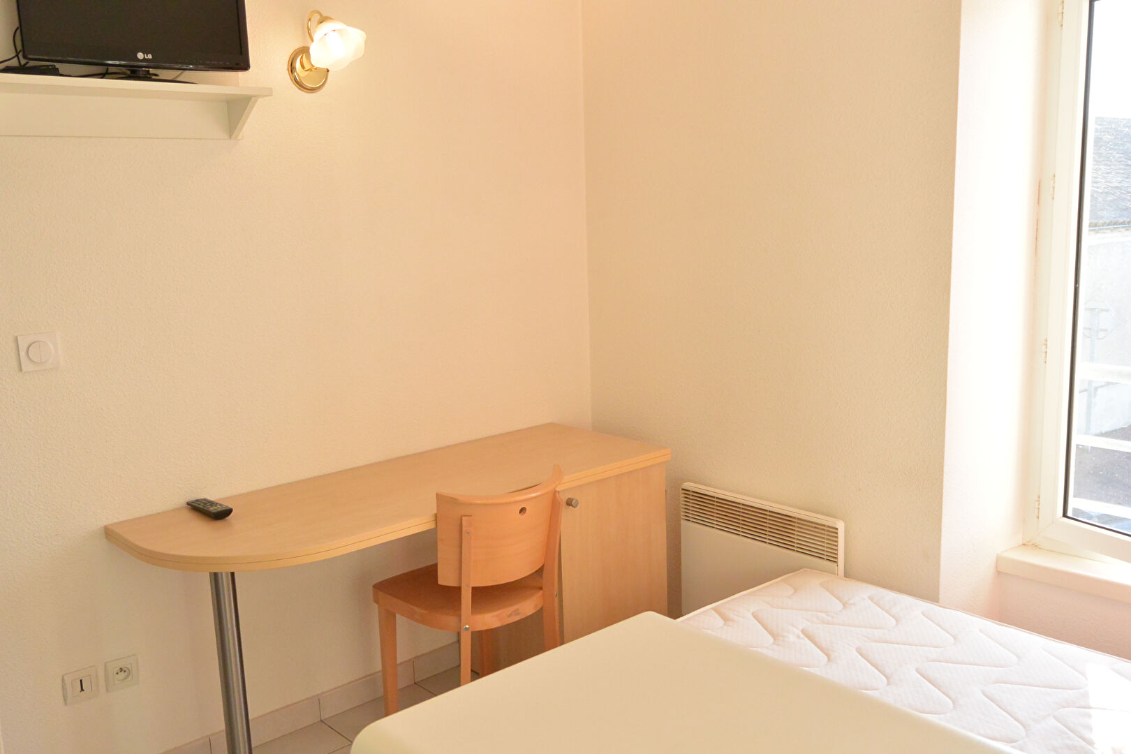 Photo T1 MEUBLE PAUILLAC - 1 pièce(s) - 17.2 m2 image 2/6