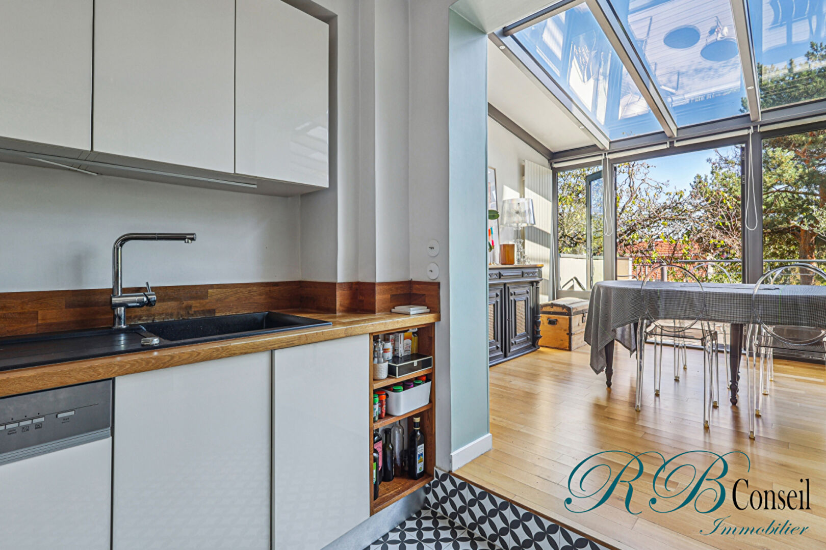 Photo Maison Le Plessis Robinson 7 pièce(s) 157 m2 image 5/6