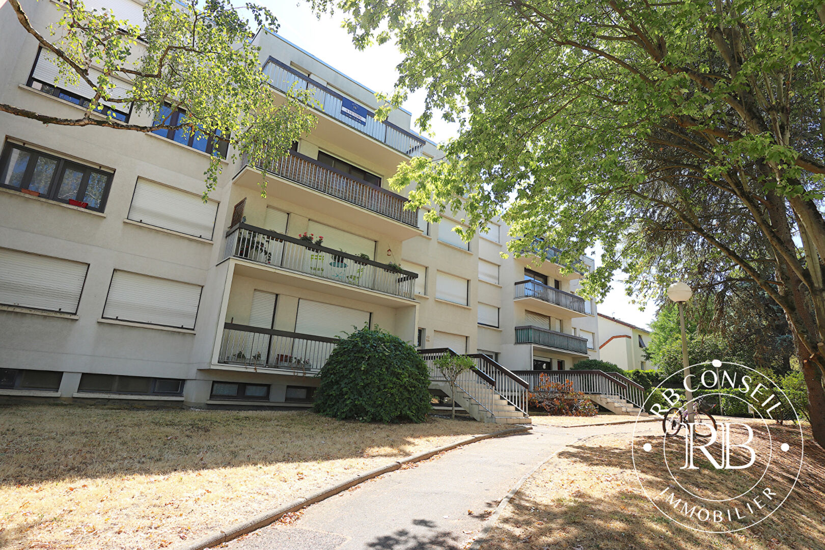 Agence immobilière de R B CONSEIL Chatenay malabry - R.B CONSEIL