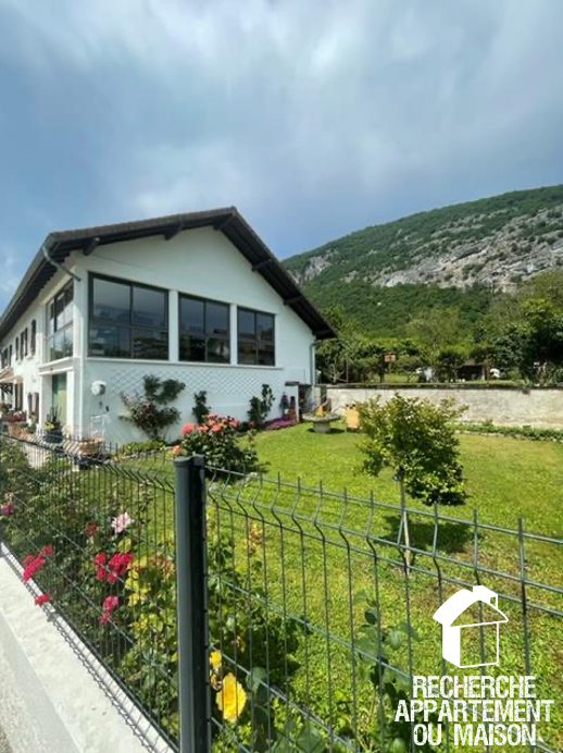 Maison 8 pièces, 5 chambres