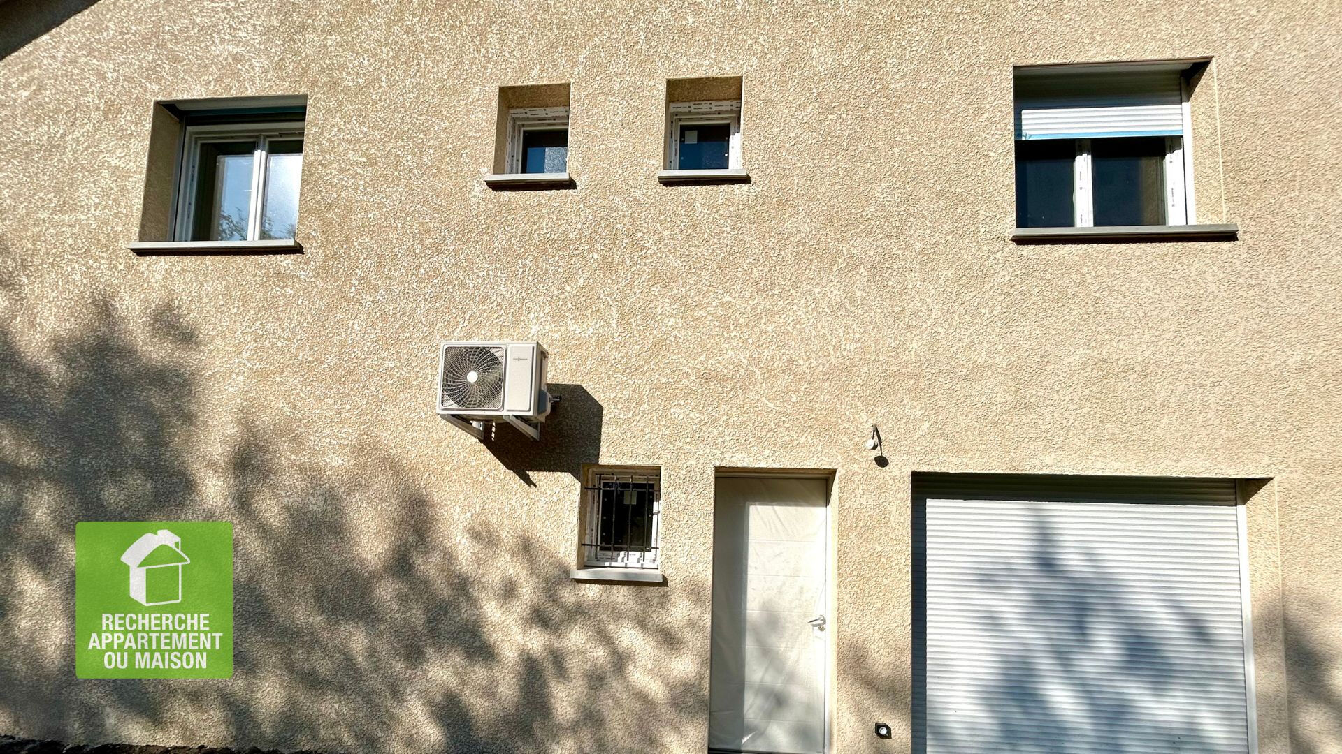 Photo Maison à louer 93m2 3 chambres image 2/6